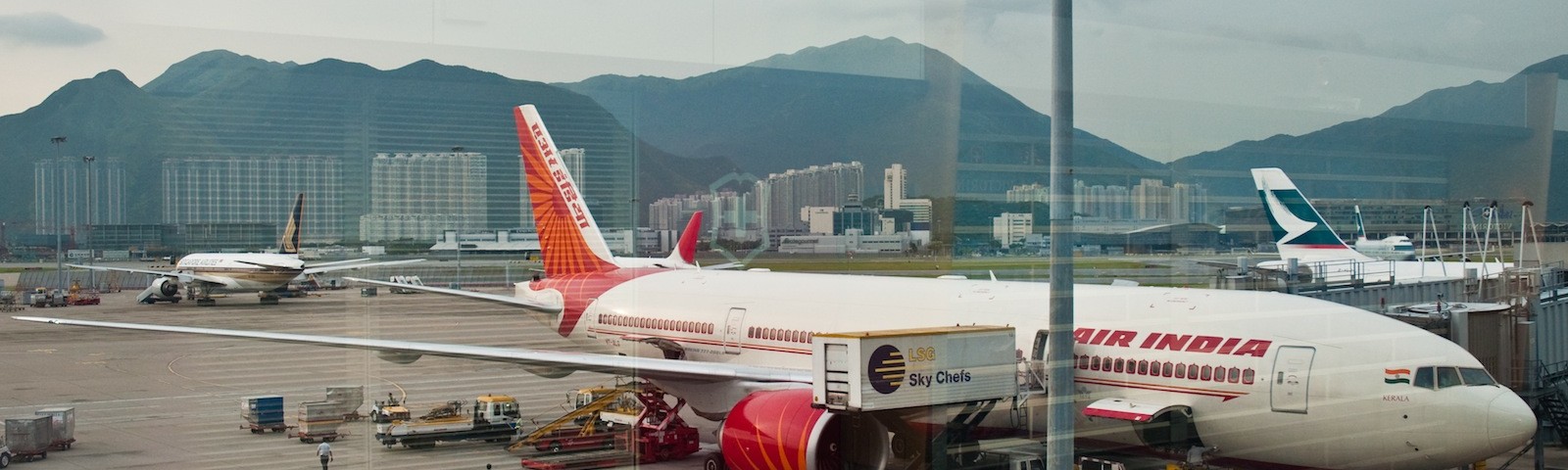 HK Airport 1600
